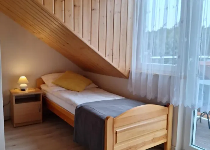 Helios 招待所 Dębki